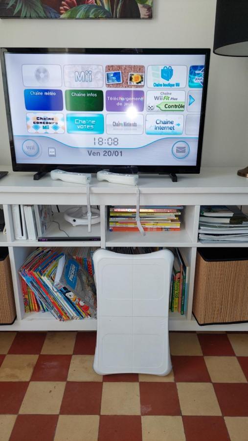 Le So Wild, Maison Avec Jardin Clos, Terrasse Amenagee, 5 Mn A Pied Commerce, Terrain De Tennis, A 800 M De La Plage D'Omaha Beach Jeux Arcade, Jouets, Materiel Jeunes Enfants Enfants, Table Ping-Pong Vierville-sur-Mer Dış mekan fotoğraf