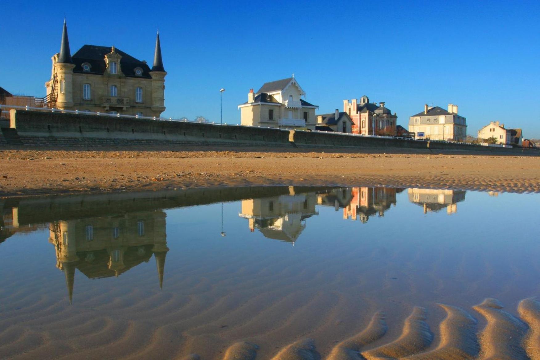 Le So Wild, Maison Avec Jardin Clos, Terrasse Amenagee, 5 Mn A Pied Commerce, Terrain De Tennis, A 800 M De La Plage D'Omaha Beach Jeux Arcade, Jouets, Materiel Jeunes Enfants Enfants, Table Ping-Pong Vierville-sur-Mer Dış mekan fotoğraf